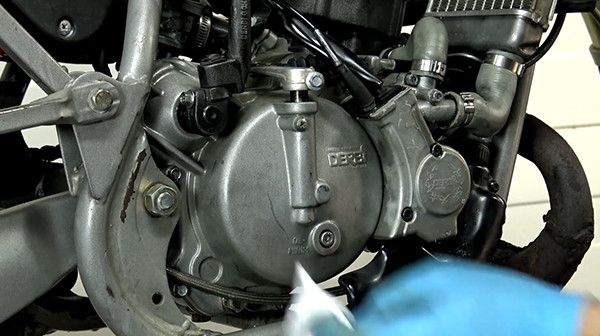 step 36 tuto change clutch derbi euro 2