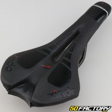 XNUMXxXNUMX mm &quot;MTB/road&quot; bicycle saddle black