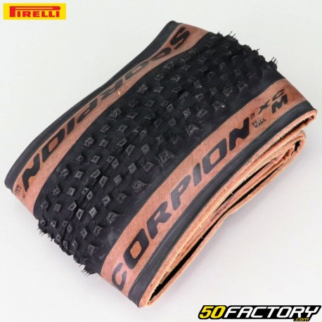 Neumático de bicicleta XNUMXxXNUMX (XNUMX-XNUMX) Pirelli  Scorpion XC Mixed TLR paredes laterales marrones con varillas suaves
